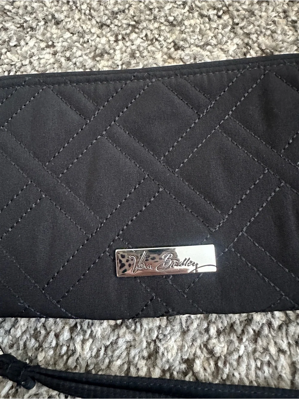 Vera Bradley Black Quilted Zip-Around Wristlet Card Holder